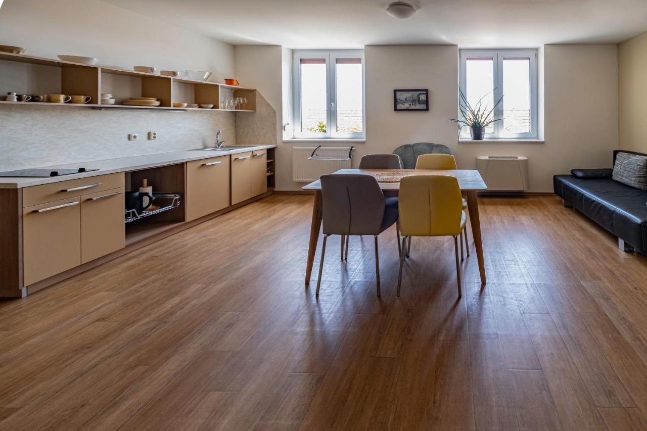 Apartmany Gulliver Mikulov Ngoại thất bức ảnh