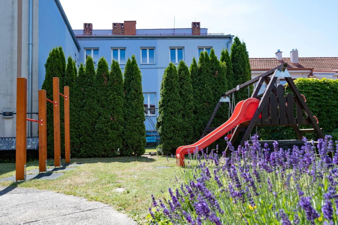 Apartmany Gulliver Mikulov Ngoại thất bức ảnh