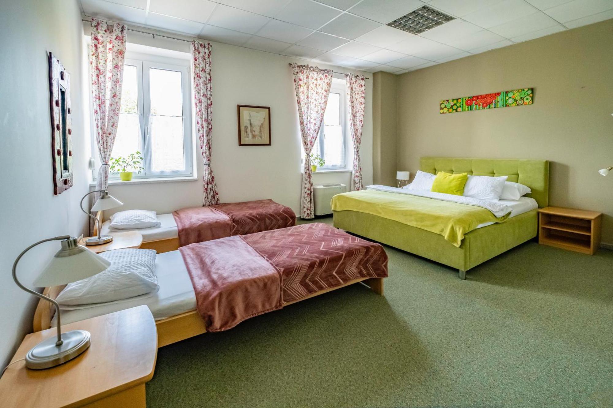 Apartmany Gulliver Mikulov Ngoại thất bức ảnh